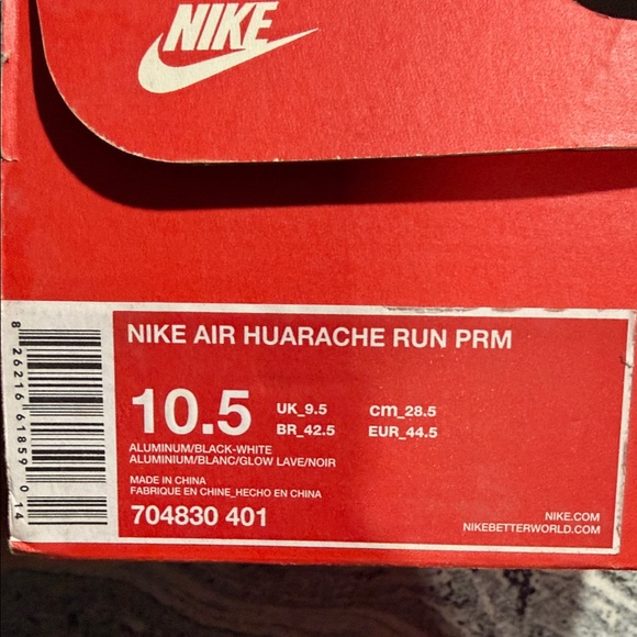 Nike Air Huarache “Aluminum” Light Blue and Black Sneakers main image 5